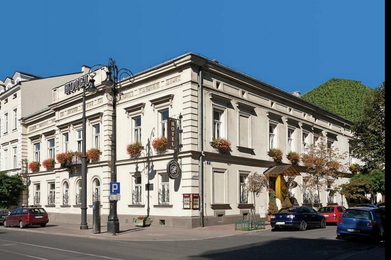Hotel Fortuna Krasków Dış mekan fotoğraf